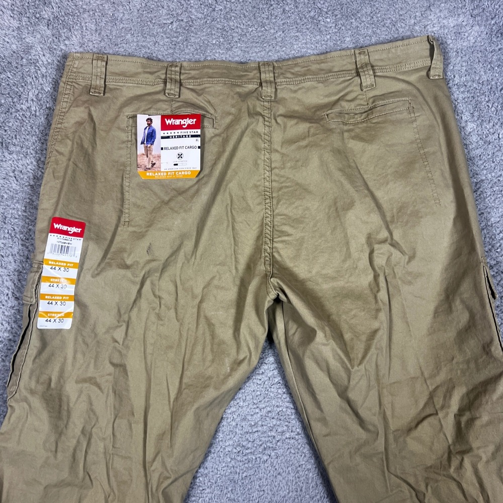 Wrangler Cargo Pants Mens 44x30 Khaki NEW Relaxed Fit Five Star Heritage Stretch